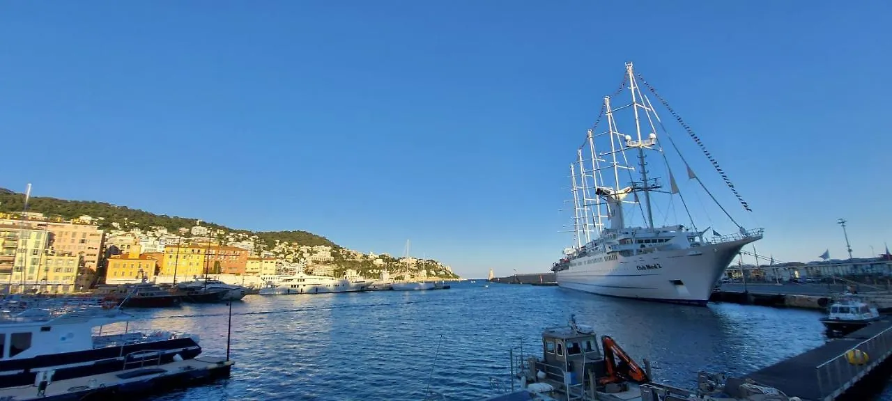 Yacht Charter Nice Cannes Antibes