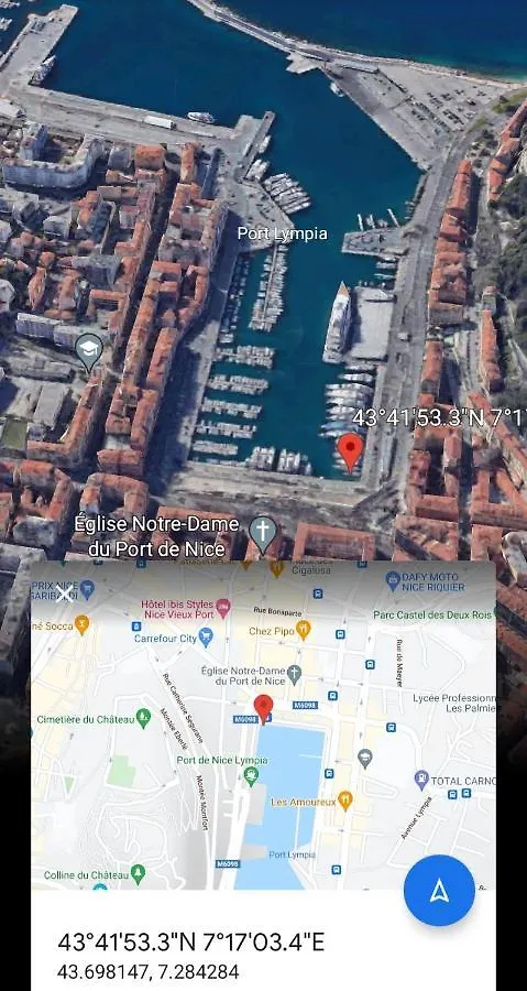 Úszó hotel Yacht Charter Nice Cannes Antibes
